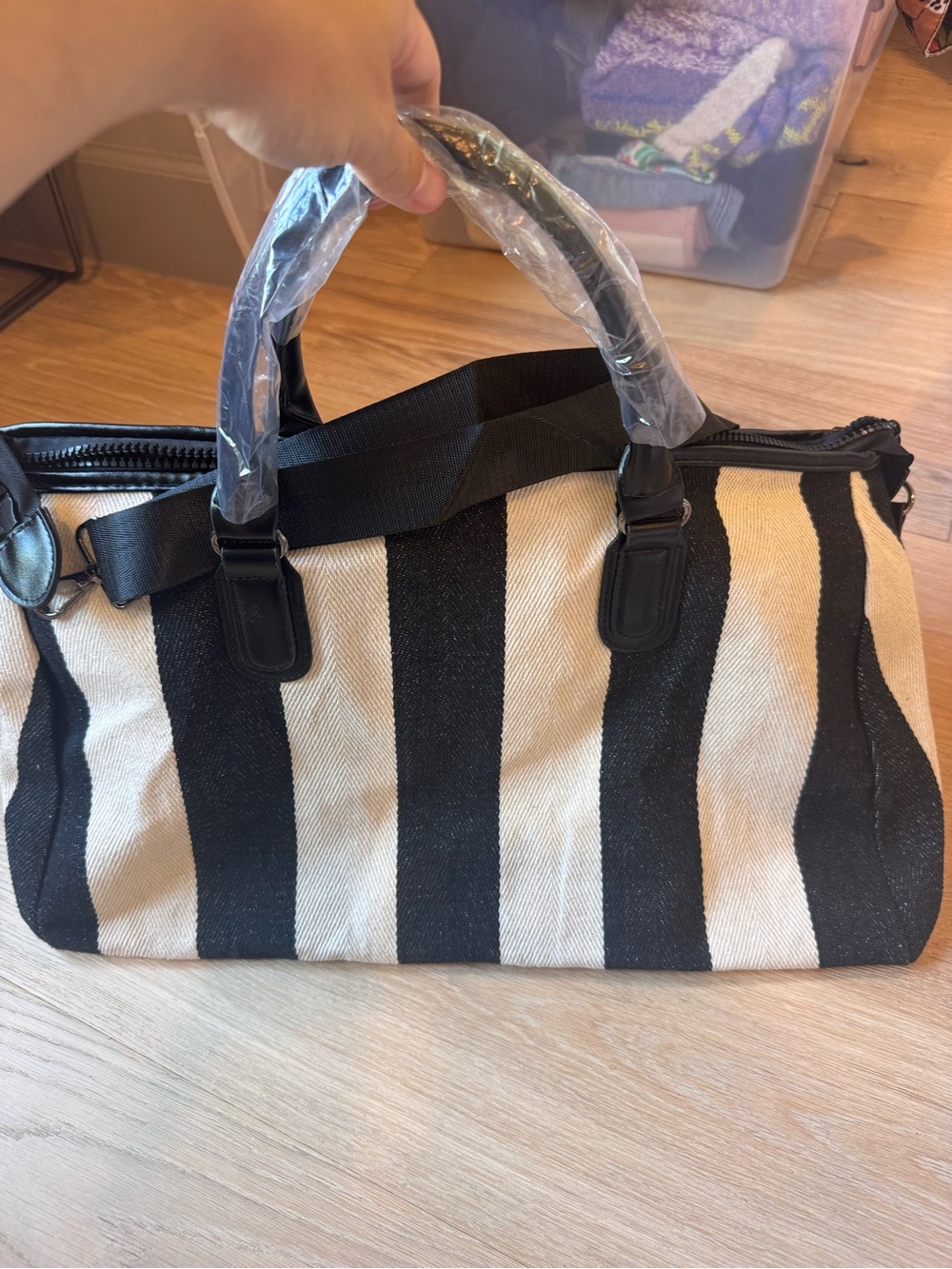 Small Weekender bag - Picture 2 of 2